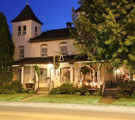 Auberge Les Deux Tours Chicoutimi Exterior foto