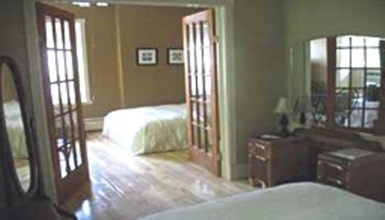 Auberge Les Deux Tours Chicoutimi Quarto foto